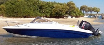 18' Cuddy Cabin Boat